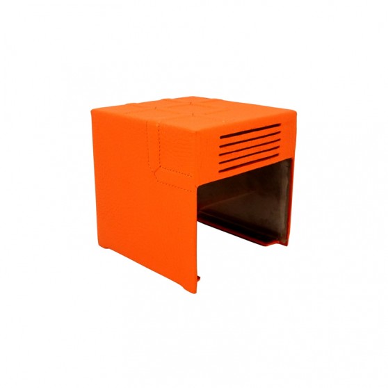 Coque (dos) de mini PC KUBB en aluminium habillé en cuir surpiqué à motifs orange
