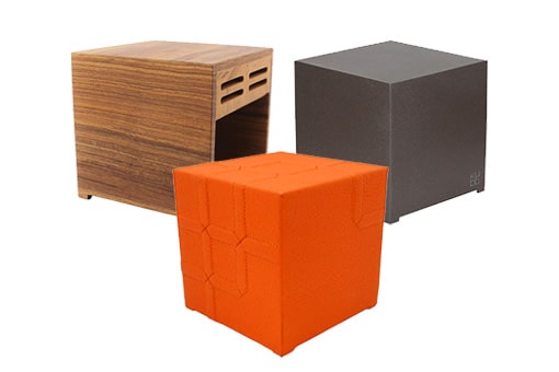 https://www.bleujour.com/wp-content/uploads/2022/08/een-mini-pc-met-een-omhulsel-verkrijgbaar-in-meerdere-kleuren-en-originele-materialen-zoals-hout-en-leer..jpg